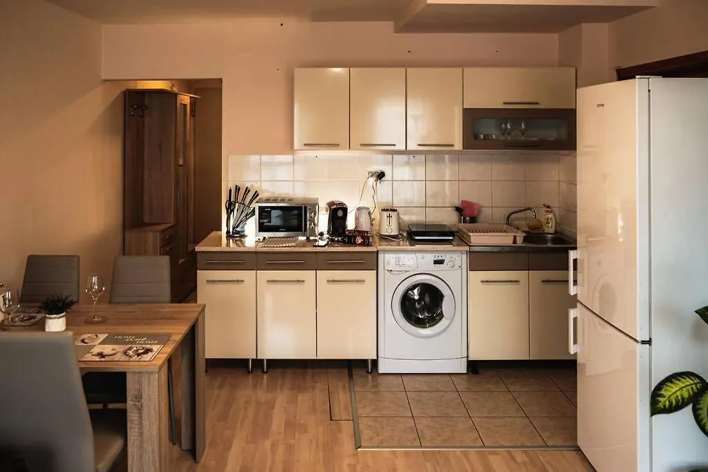 Orczy Forum Apartment With Free Parking 布达佩斯 0*,  匈牙利